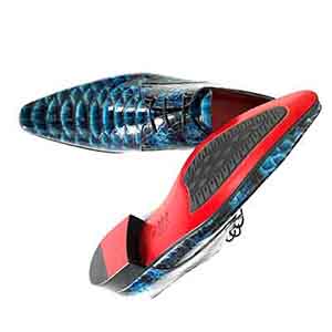 Schoenen door de eeuwen heen, van dierenhuid naar Menlooker