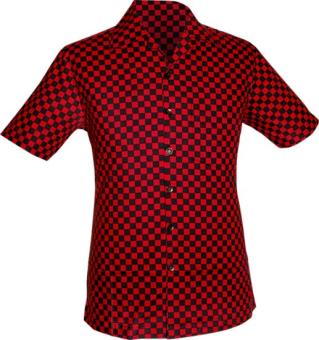 Stoer rood met zwart geblokt retro overhemd met korte mouw van Chenaski, voorzien van een '70 puntkraag.