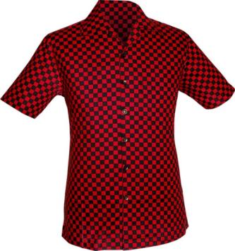 Stoer rood met zwart geblokt retro overhemd met korte mouw van Chenaski, voorzien van een '70 puntkraag.